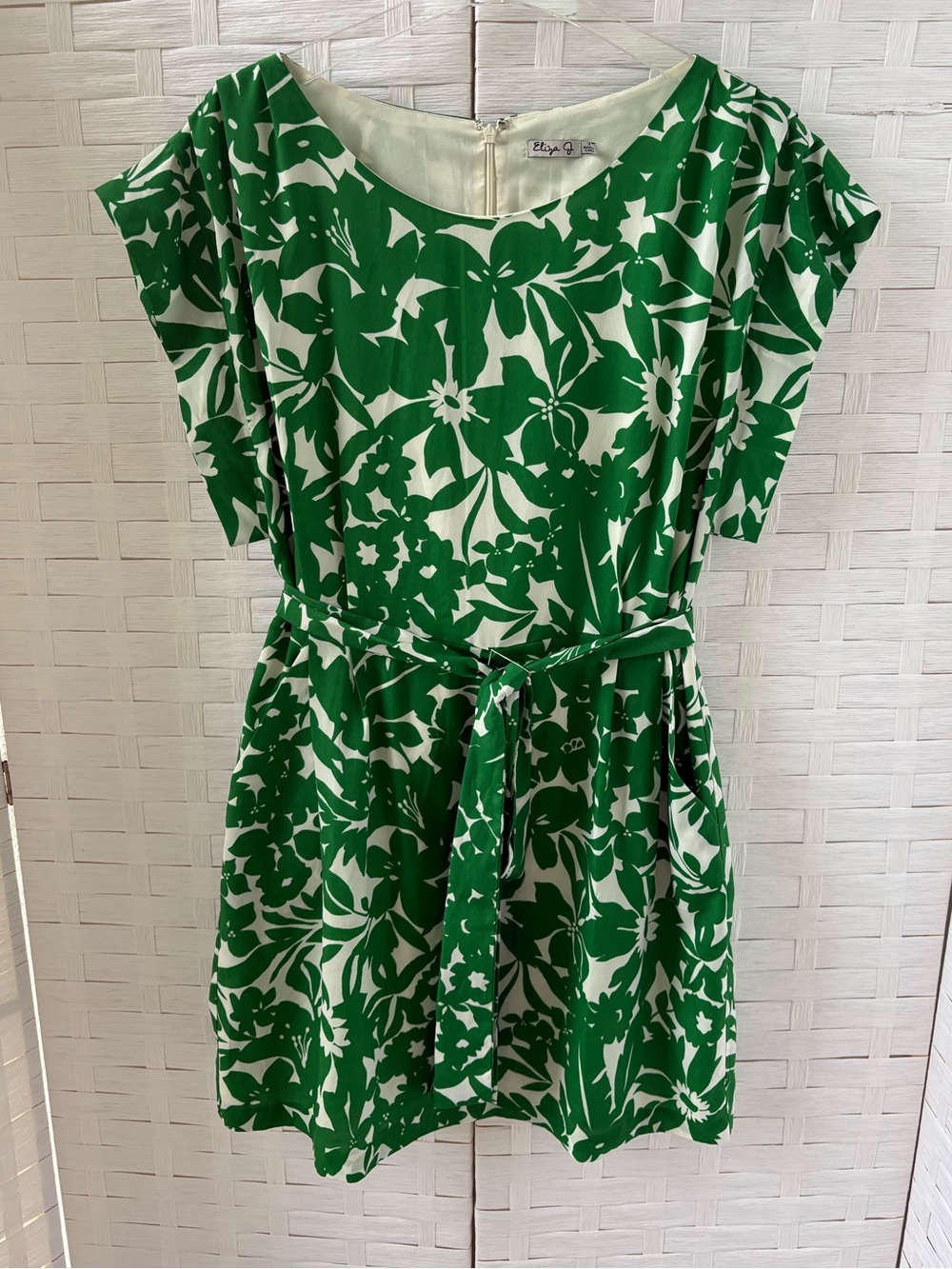 Eliza J Size 14 Green White Floral Belted Short Sleeve Dress Lined Career Pocket